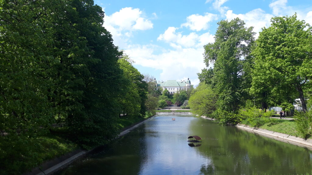 ¿Por qué ir a Polonia? Para ir al Palacio Real Łazienki en Varsovia